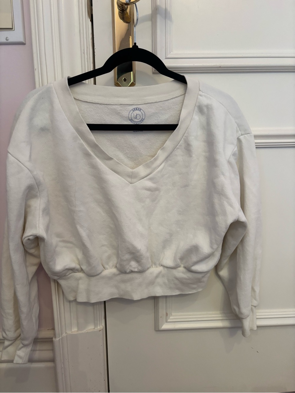 Urban Outfitters Cream V-Neck Cropped Sweatshirt